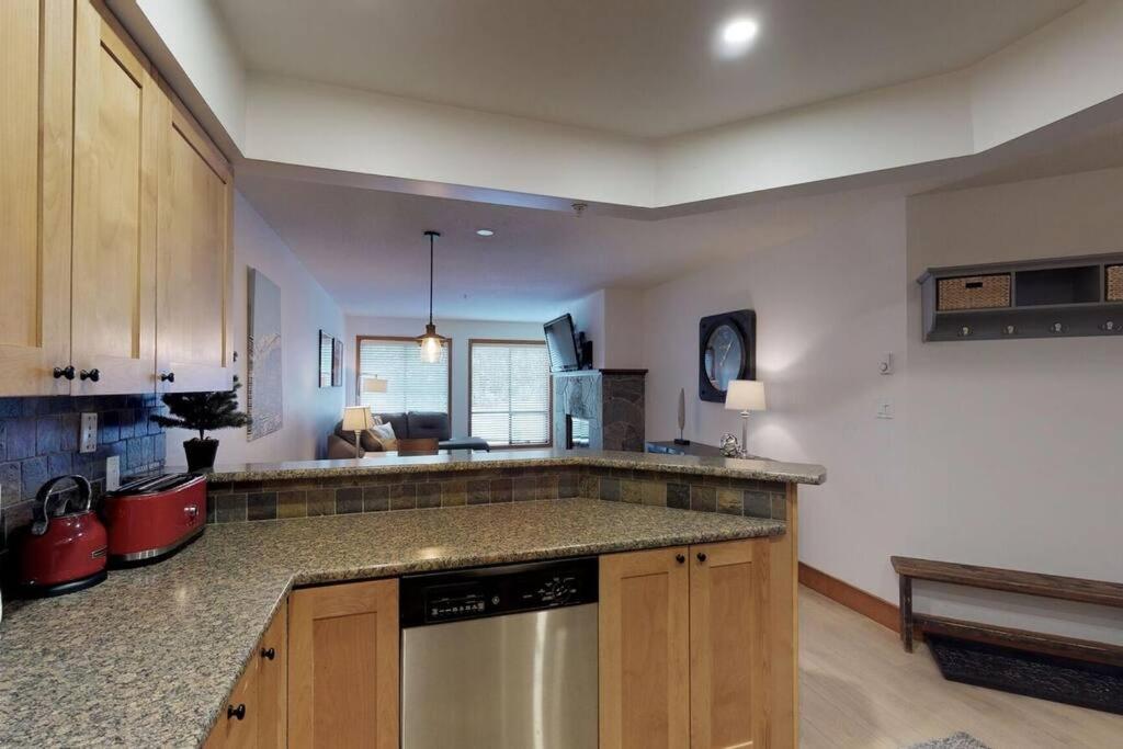 Powderhorn By Whistler Blackcomb Vacation Rentals 外观 照片