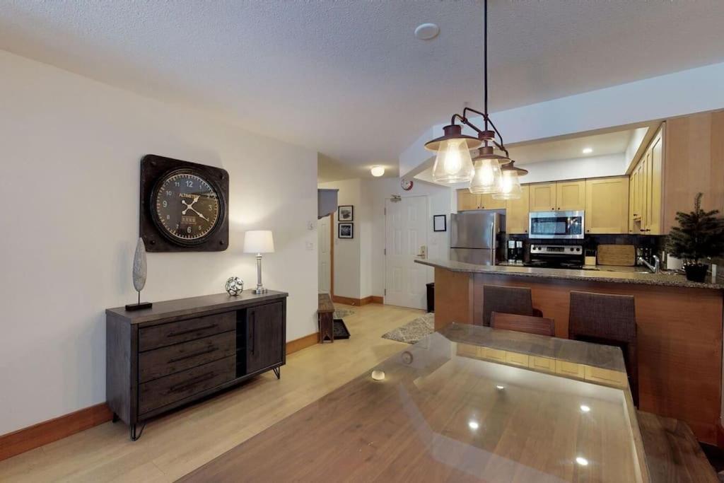 Powderhorn By Whistler Blackcomb Vacation Rentals 外观 照片